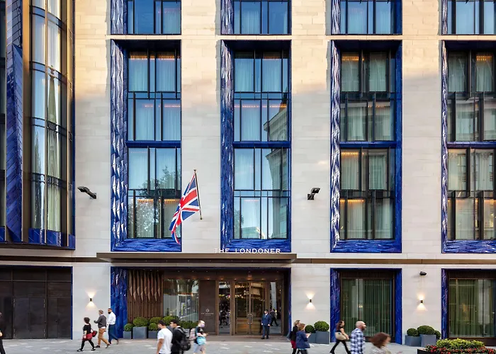 The Londoner Hotell